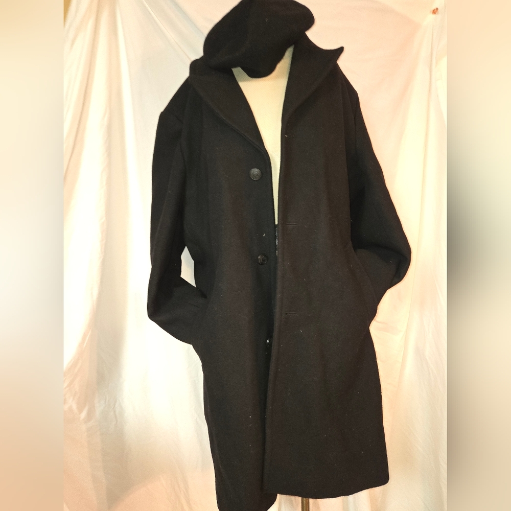 BLACK RIVET COAT - Picture 10 of 13